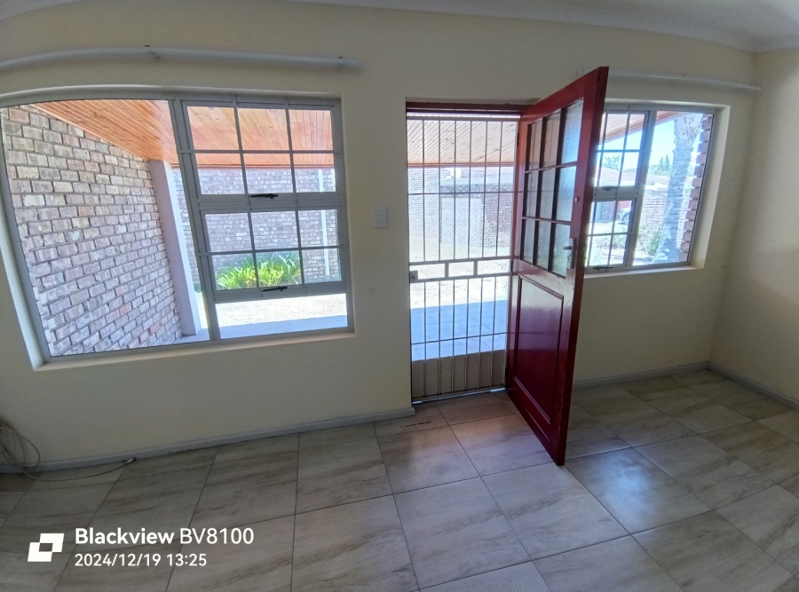 2 Bedroom Property for Sale in West Bank Western Cape